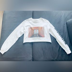 White long sleeve crop top